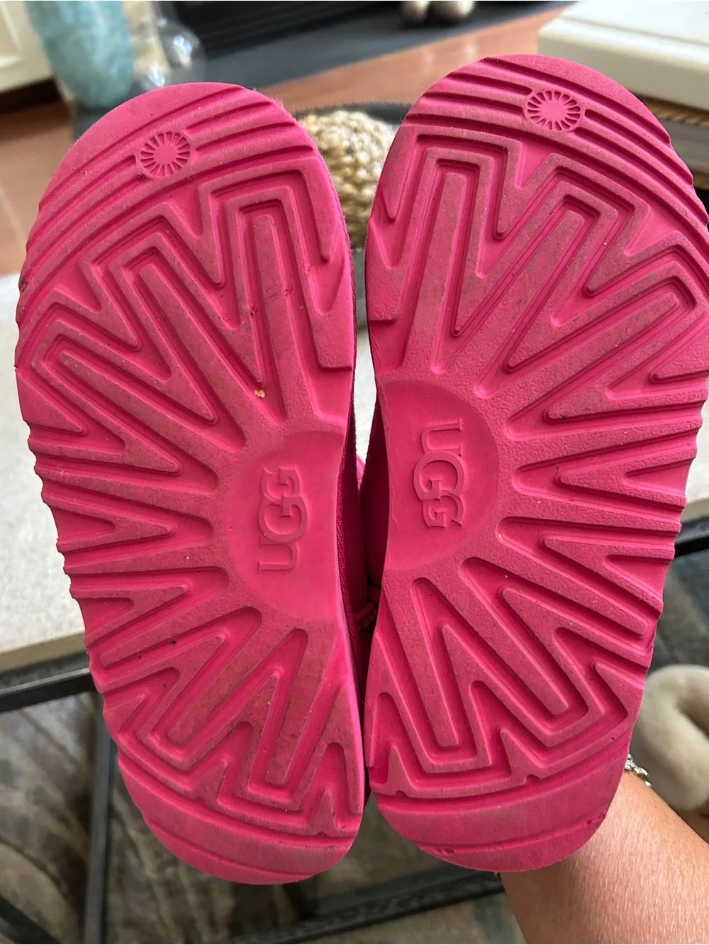 UGG Classic Ultra Mini Fuchsia Boots Sz 4 1130750K